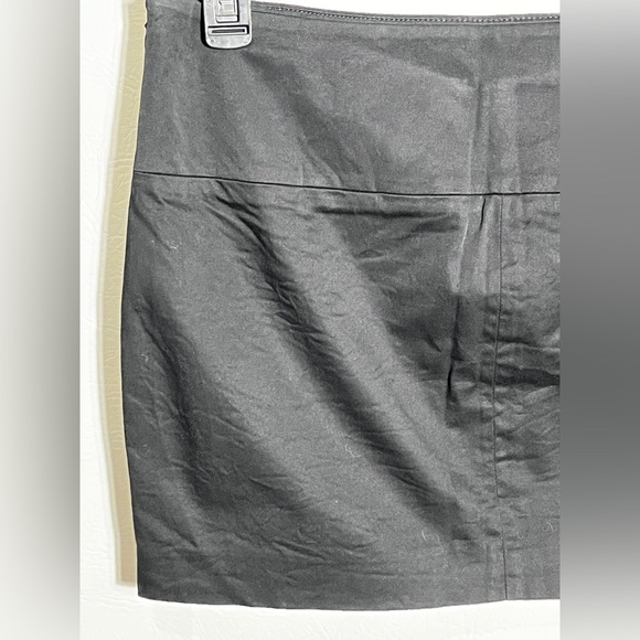 Express Solid Black Mini Skirt Sz 10 - Picture 4 of 9